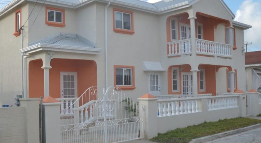 Ixoras Beach Apartments — Hotel in Speightstown