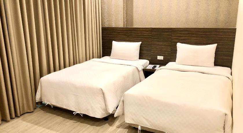 Kousin Hotel - image 15