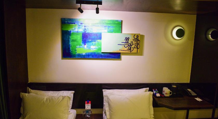 Image of Standard Queen Room 9