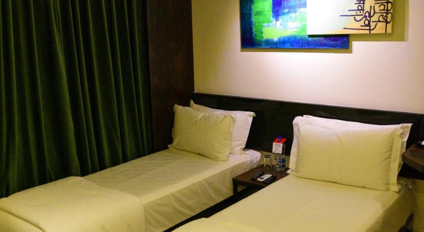 Image of Standard Queen Room 4