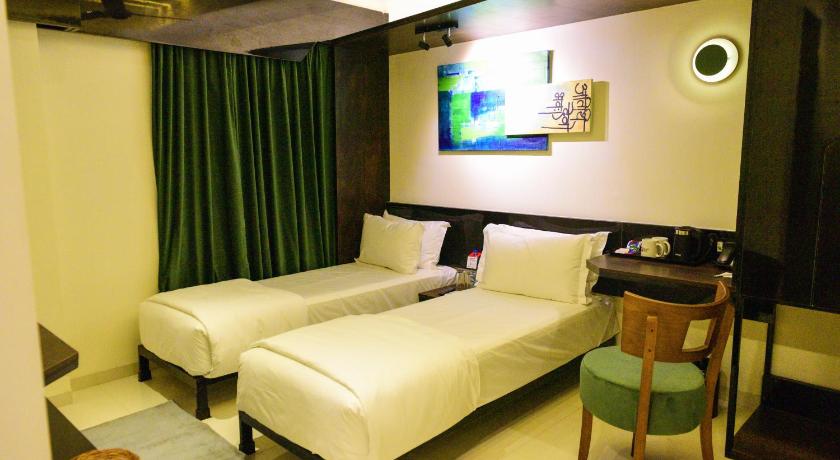 Image of Standard Queen Room 0