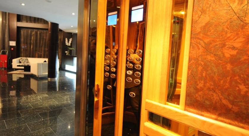 Rive Hotel photo