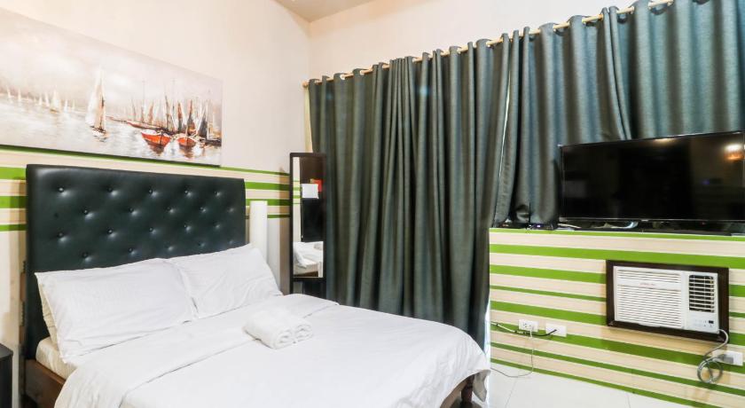 Spacious and Cozy Condo Unit Across NAIA Terminal 3 photo
