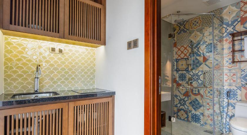 Image of Suite View 9