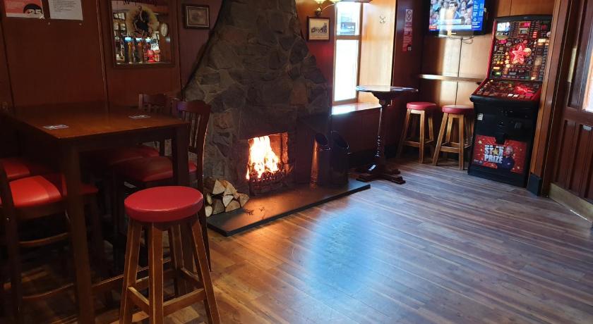 Commercial Hotel photo