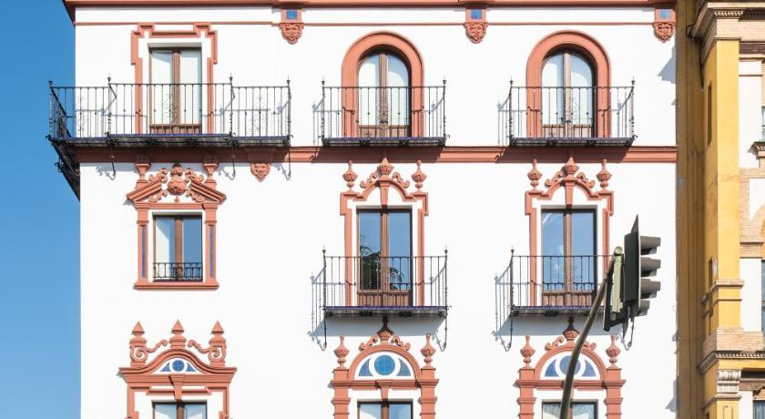 Torreon Santa Cruz — Hotel in Seville