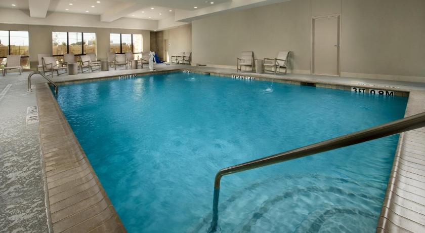 Holiday Inn Express Hotel & Suites Waco South photo