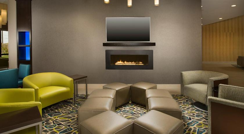 Holiday Inn Express Hotel & Suites Waco South photo