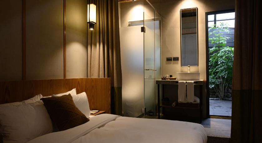 Image of Double Room with Private Bathroom 0