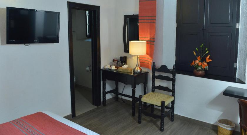 Best Western Plus Posada de Don Vasco photo