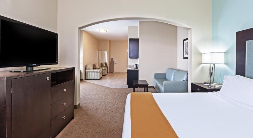 Holiday Inn Express Hotel & Suites Victoria