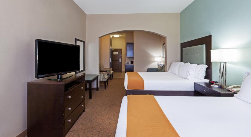 Holiday Inn Express Hotel & Suites Victoria