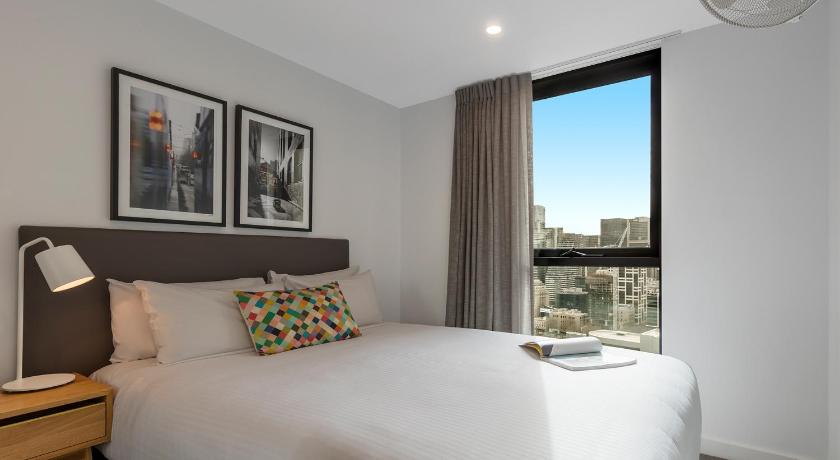 Oaks Melbourne Southbank Suites