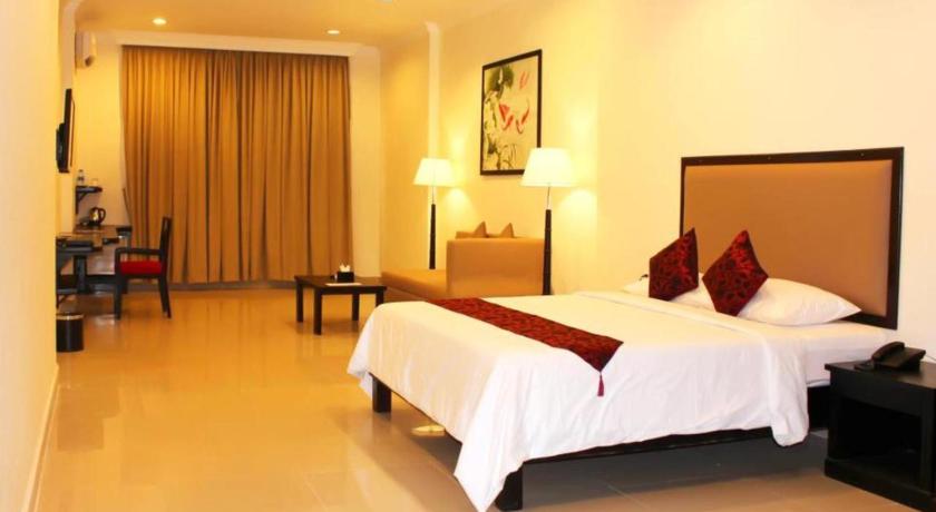 Image of Executive Double Suite 5