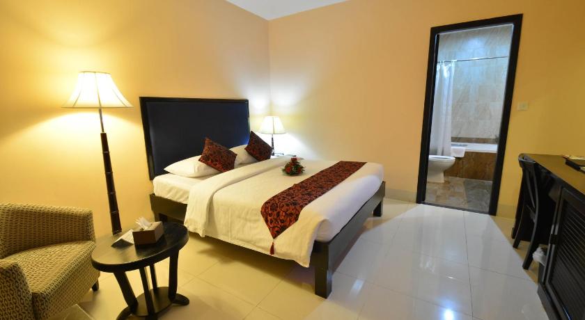 Image of Deluxe Double Balcony City View 9