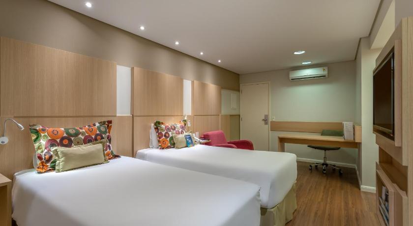 Image of Superior Room With 2 Single Beds 8