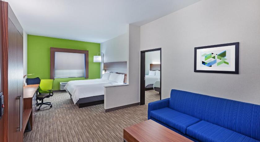 Holiday Inn Express And Suites Longview South I20 photo