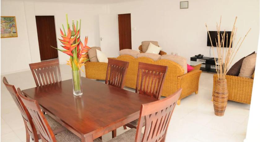 Global Village Apartment photo