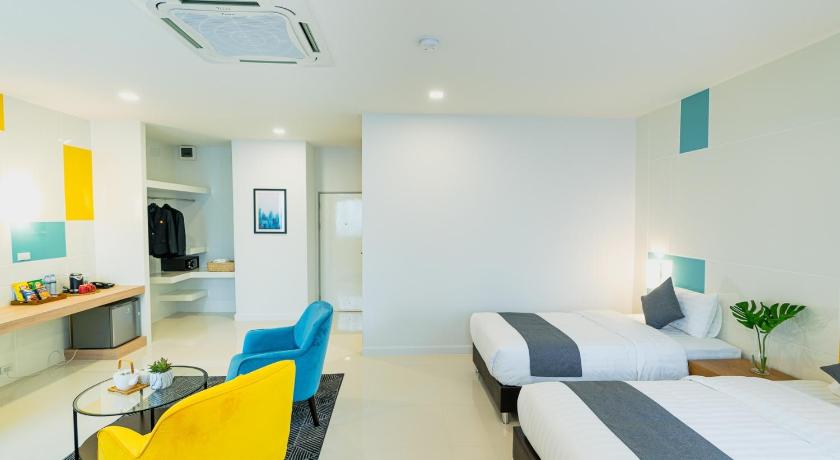 Image of Standard Suite Balcony 9