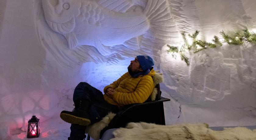 Lucky Ranch Snow Igloos photo