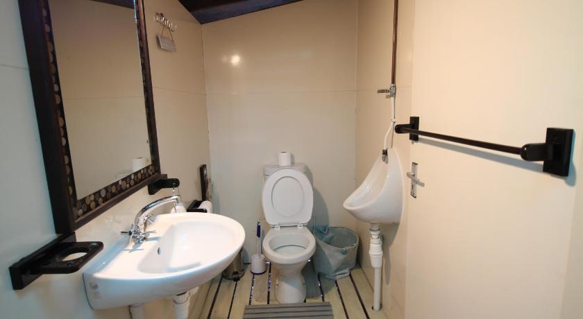 Image of Double Room with Two Double Beds 4