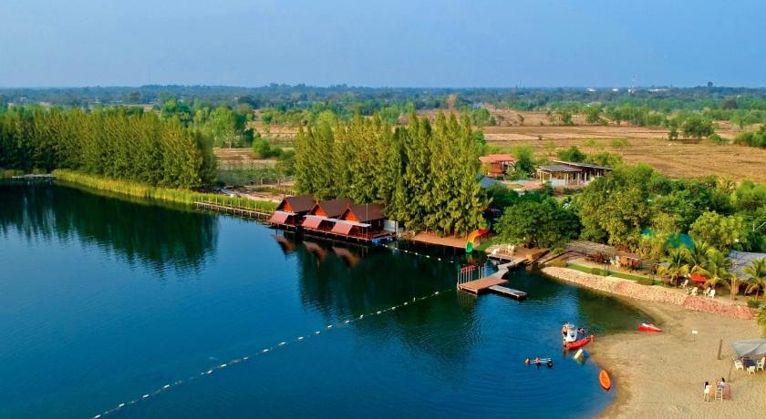Tara Beach Resort Udonthani — Hotel in Udon Thani