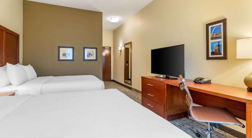 Comfort Inn & Suites West Des Moines