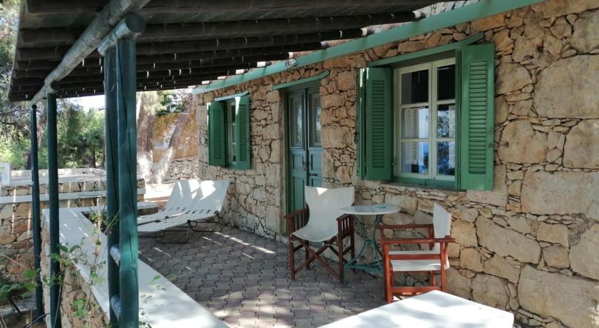 Petrino 1 - Traditional Lerian House