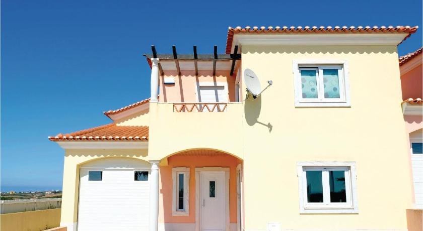 Beautiful Home In Ventosa Do Mar With 4 Bedrooms, Outdoor Swimming Pool And Swimming Pool — Hotel in Lisbon