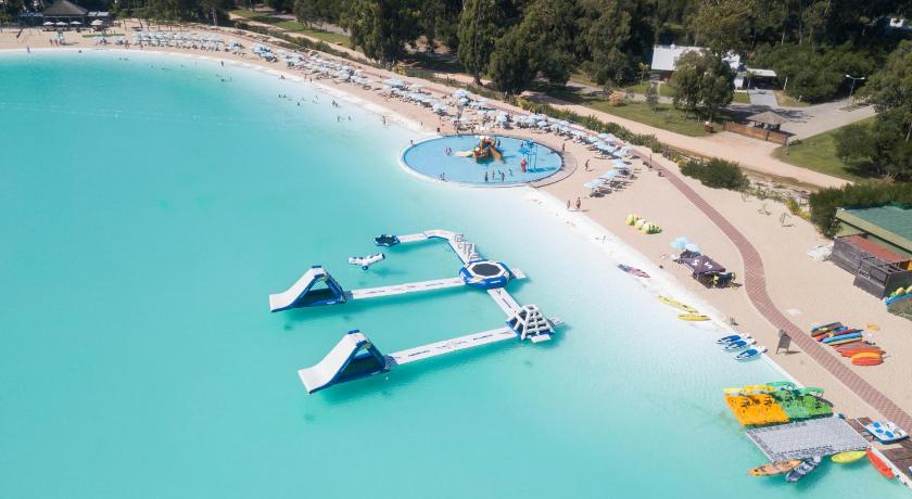 Solanas Green Park Spa & Resort photo