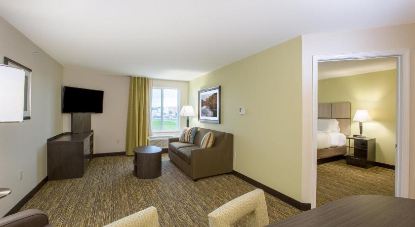 Candlewood Suites Omaha - Millard Area