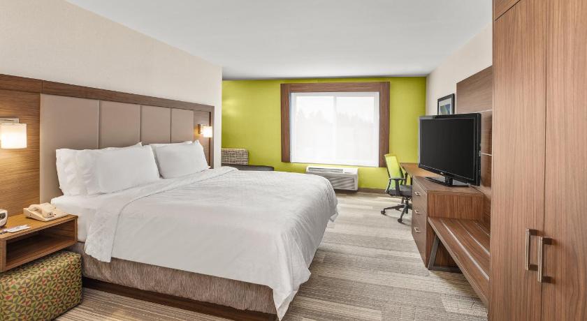 Holiday Inn Express Hotel & Suites Tacoma