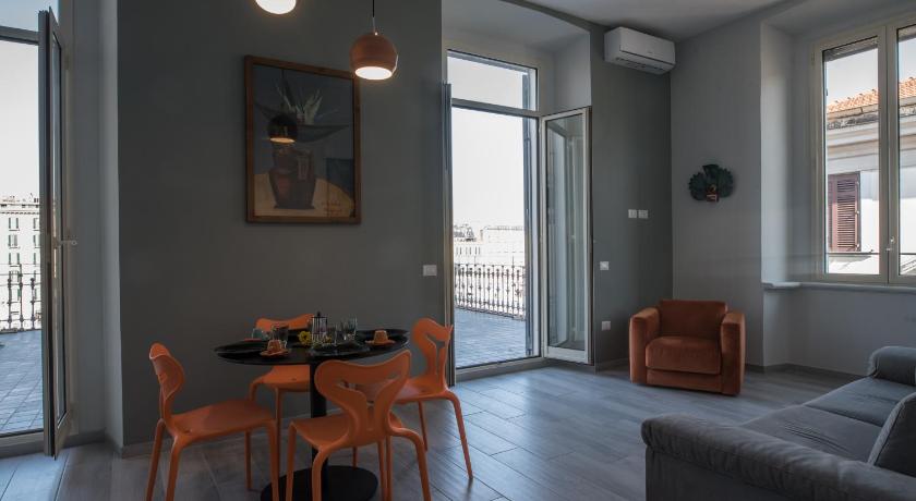 The Luxury Erica's Apartment — Hotel in Naples