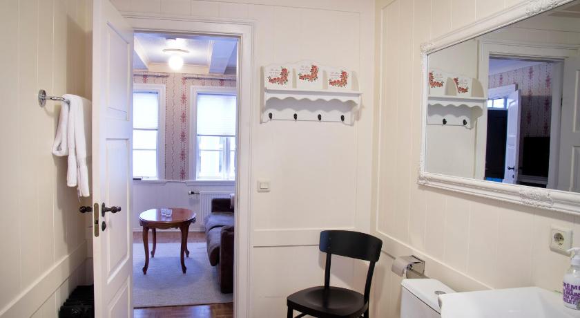 Briet Apartments photo
