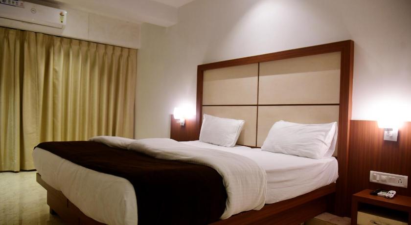 Hotel Monarch Center Point near Dahanu Beach, Bordi