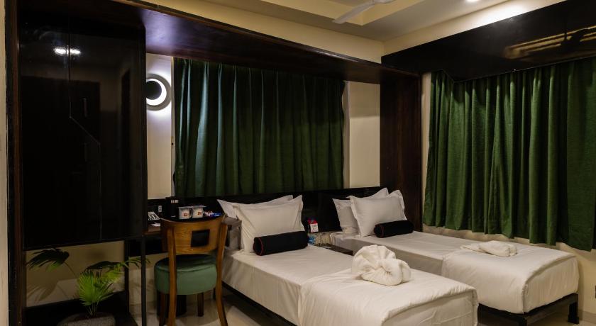 Image of Standard Queen Room 1
