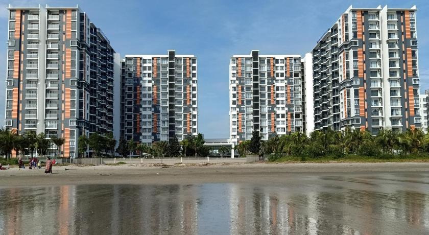 Desiran @ Timurbay - seafront studio apartment with WiFi photo
