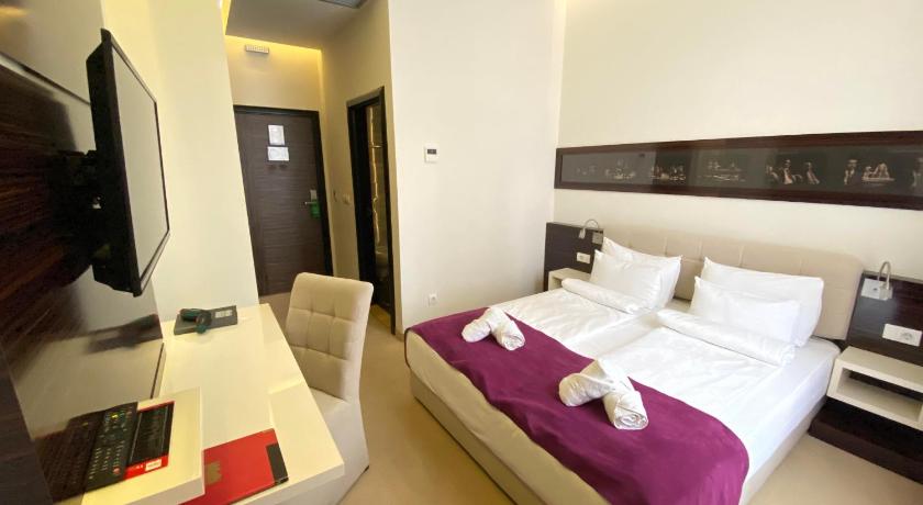 Hotel Theater Belgrade photo