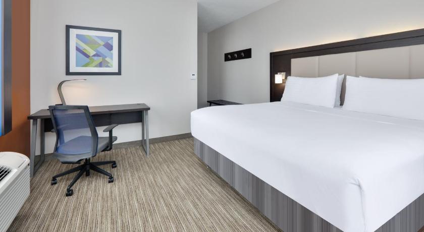 Holiday Inn Express Hotel & Suites Duncanville