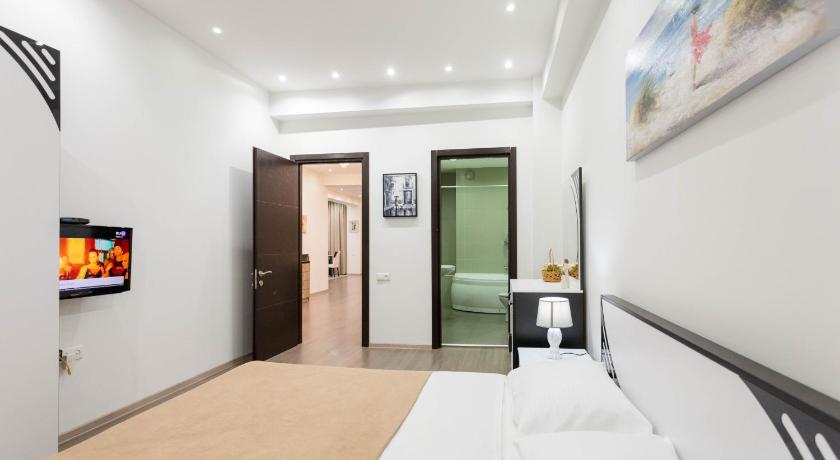 The Grand Apartment l photo