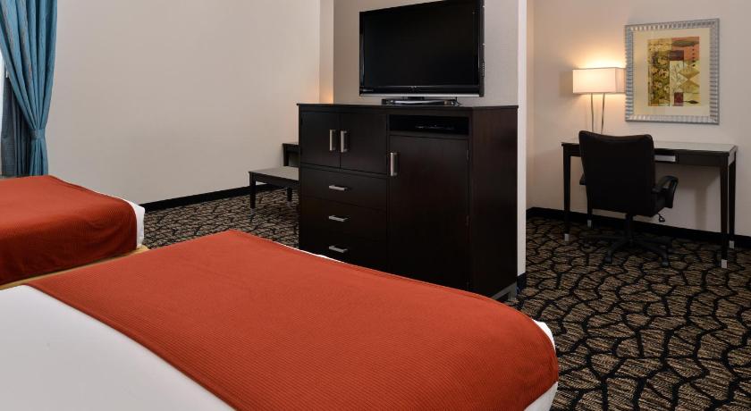 Holiday Inn Express Hotel & Suites Tacoma South - Lakewood