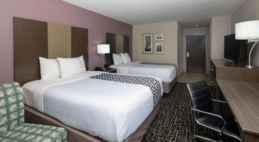 La Quinta Inn & Suites by Wyndham Snellville-Stone Mountain