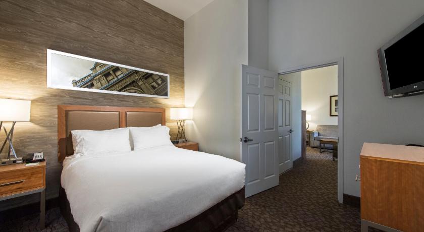 Holiday Inn Savannah Historic District photo