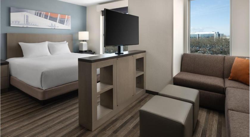 Hyatt House San Jose Airport