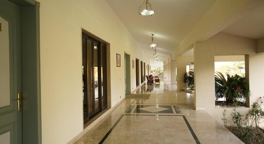 Etihad Club by Faletti's Hotel photo