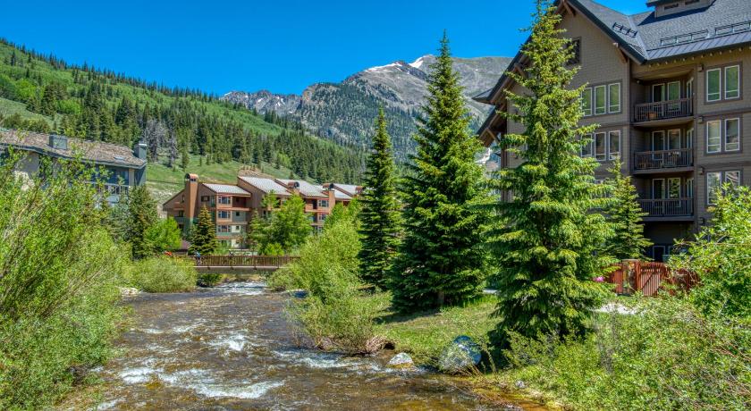 The Village Square — Hotel in Copper Mountain (CO)