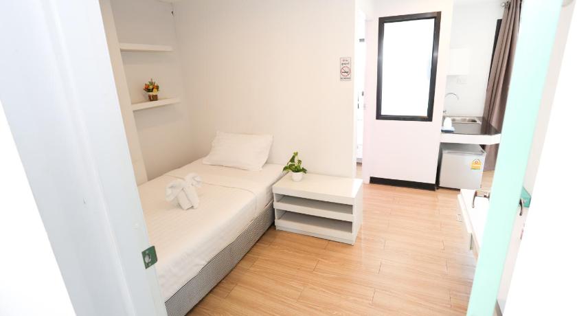 Image of Family Room 4