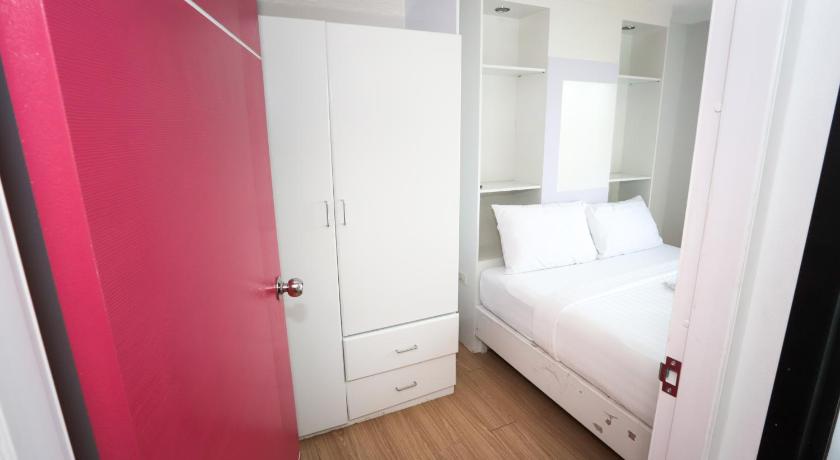 Image of Family Room 14
