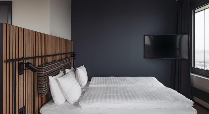 Image of Deluxe Double Room 8
