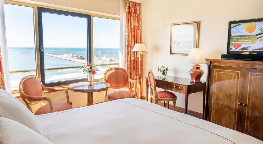 Image of Junior Suite 0